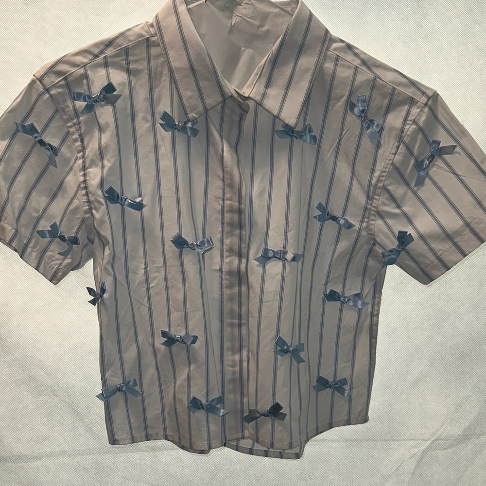 Striped Short Sleeve Shirt with Blue Bows